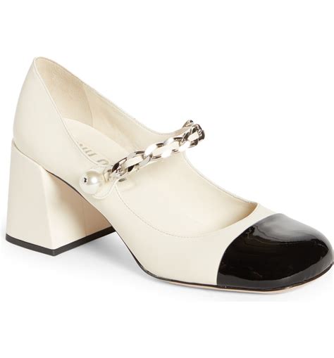 miu miu cap toe